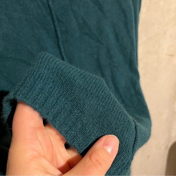 Aqua Cashmere Womens Long Sleeves Pullover Turtleneck Sweater Teal Size M - Picture 6 of 8
